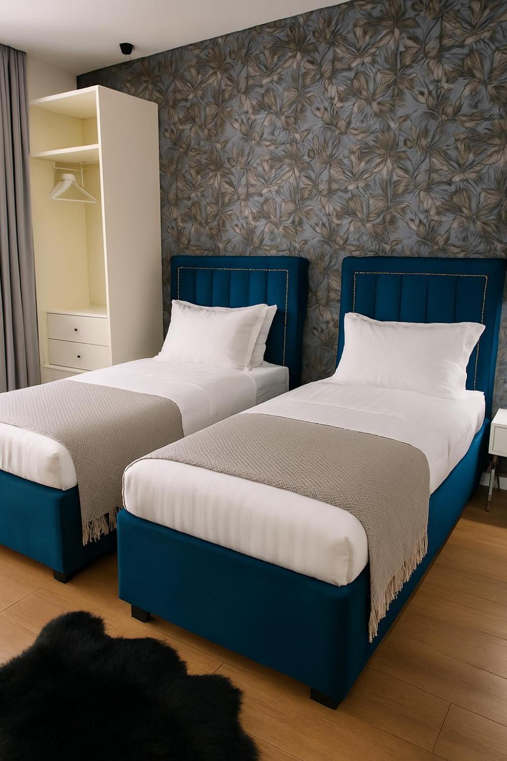 Hotel Capital Inn Тирана Экстерьер фото